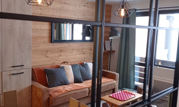 Risoul Apartment | Risoul, snow front, on the slopes, breathtaking views. Luxury apartment.