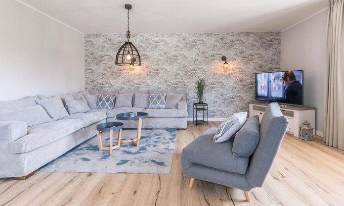 Busum Apartment | "RITA" Spacious vacation apartment for those seeking peace and quiet