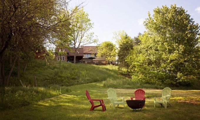Quicksburg Bed & Breakfast | River Bluff Farm Bed and Breakfast