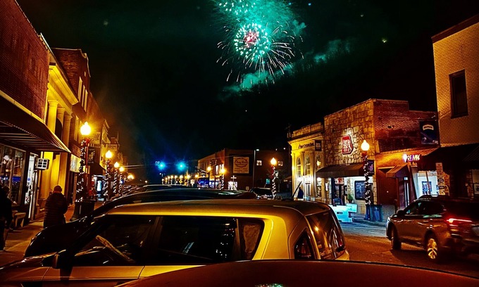 Cullowhee House | River Front Home Nestled in the Smokey Mountains