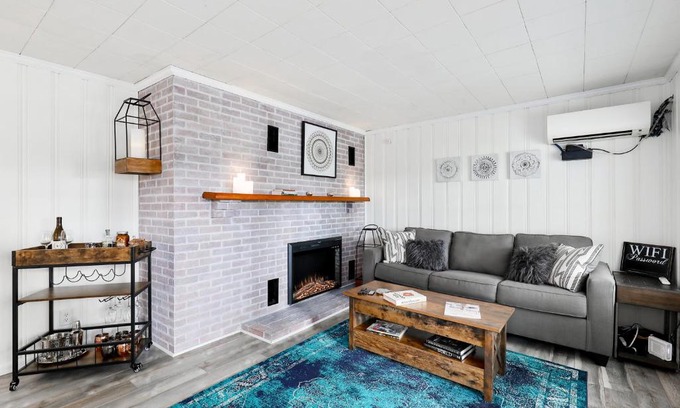 Heron Walk House | River House on Berwick Trail