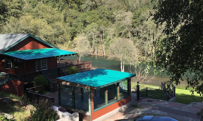 El Dorado House | River House-Retreat!