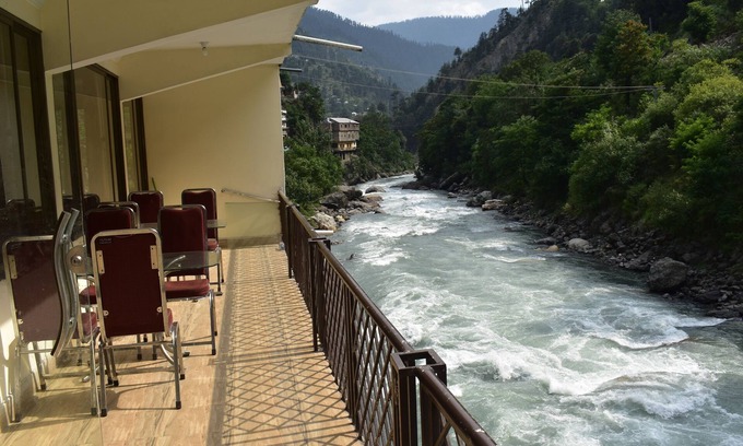 Mahandri Hotel | River Palace Hotel & Resort