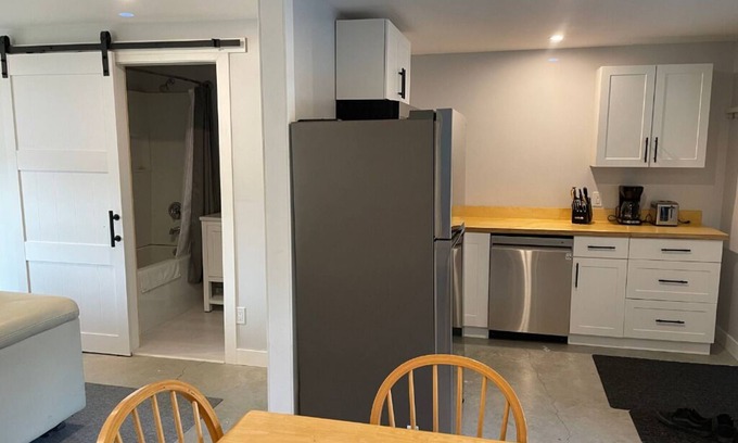 Clearwater Apartment | River's Edge Retreat Scoria Suite for 4 on the Clearwater River