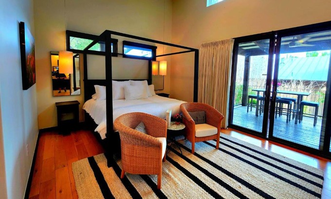 Spicewood Villa | Riverbend Cabin #08