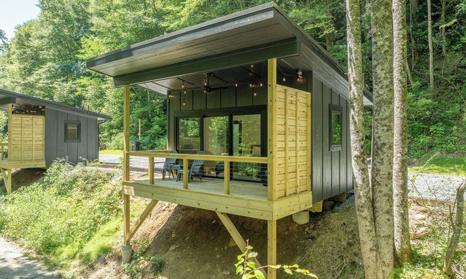 Rosman Cabin | Riverfront Fishing Cabin with HOT TUB