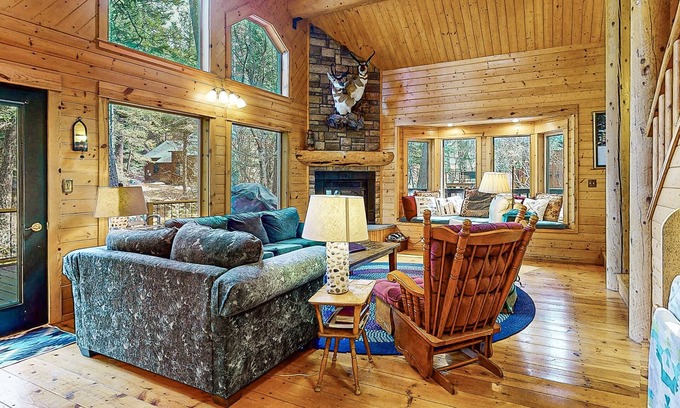 Wallowa County House | Riverfront home with deck, fireplace, & salt water hot tub- near hiking & lake