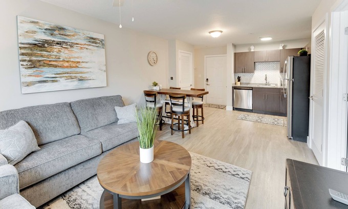 Tuscaloosa Condo | Riverfront Retreat | 3 Bed, 3 Bath | Sleeps 6