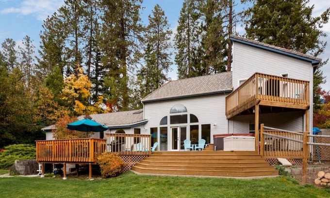 Grants Pass House | Riverfront Retreat on the Rogue! Hot tub with mountain views. No cleaning fee.
