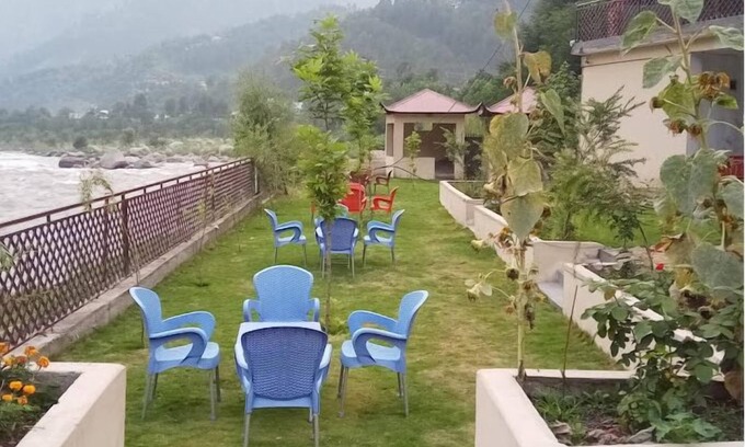 Balakot Hotel | Riveria The Edge Hotel