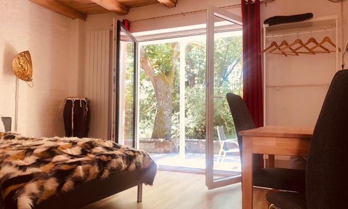 Herzogenaurach Apartment | Riverside apartment in central Herzogenaurach