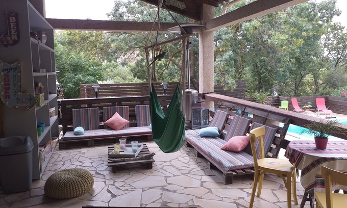 Cessenon-sur-Orb House | Riverside holiday home in the south of France