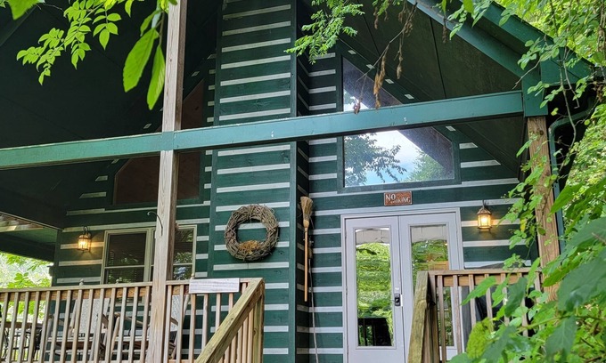 Burnsville Cabin | Riverside Luxury In The Blue Ridge Mountains