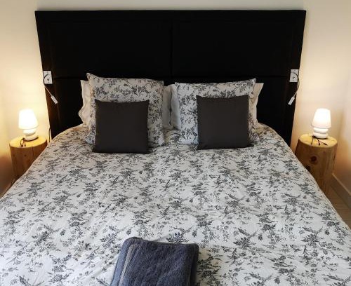 Blagnac Apartment | Riverside Toulouse (Savory)
