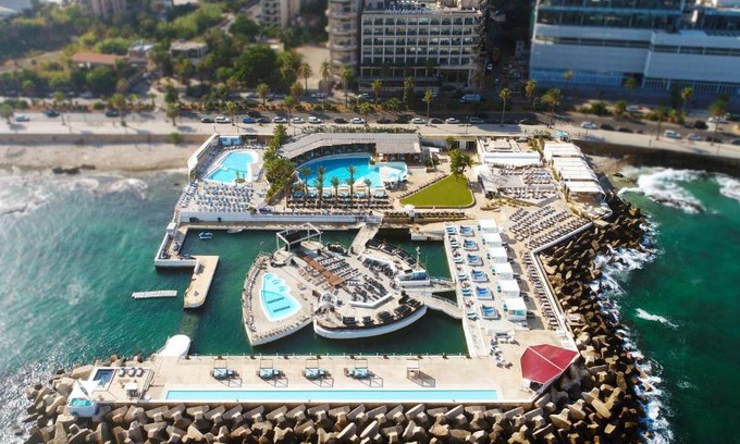 Ras Beirut Hotel | Riviera Hotel and Beach Lounge, Beirut