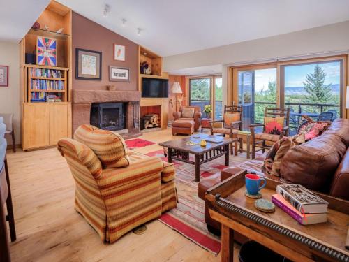 Teton Village Villa | RMR: Snow Ridge 4 Condo in Teton Village