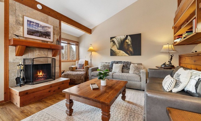 Moose Wilson Road Condo | RMR: Thistle 921 Condo in The Aspens/Wilson,WY