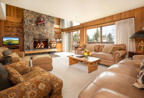 Teton Village Villa | RMR: Wind River 10 Condo in Teton Village