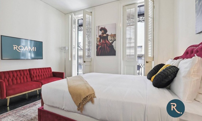 French Quarter Hotel | Roami at St. Helene | Chartres St. Combo #20