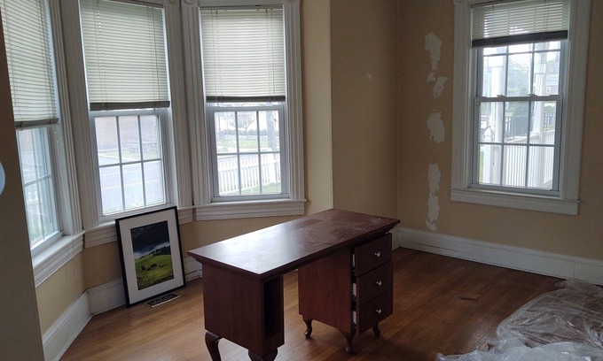 Robbinsville House | Robbinsville, NJ town center