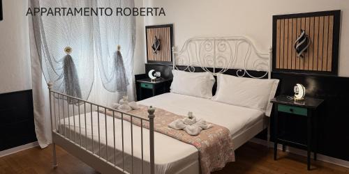 Navile House | Roberta