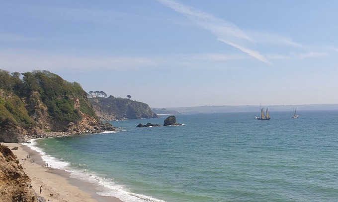 Saint Austell Bay Cottage | Robin Hill