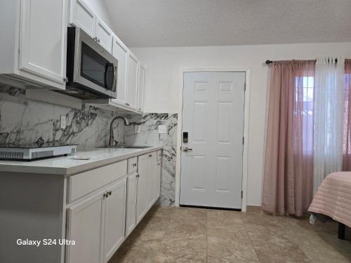 Sunrise Manor Apartment | Rocas del sol