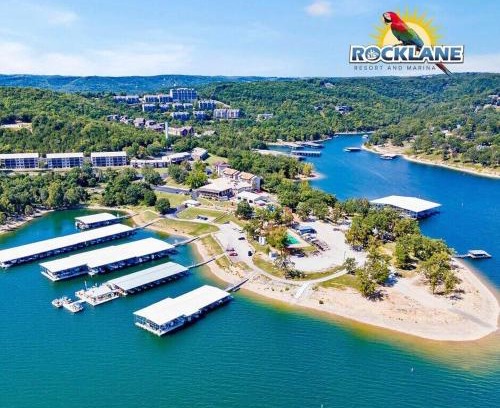 Indian Point Apartment | Rock Lane Resort