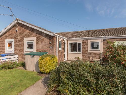 Beadnell House | Rock Rose