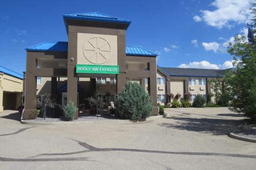 Rocky Mountain House Hotel | Rocky Inn Express