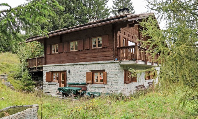 Riom-Parsonz Apartment | Rodas Soura 5 by Interhome