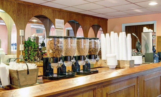 New Braunfels Hotel | Rodeway Inn New Braunfels - San Antonio Area