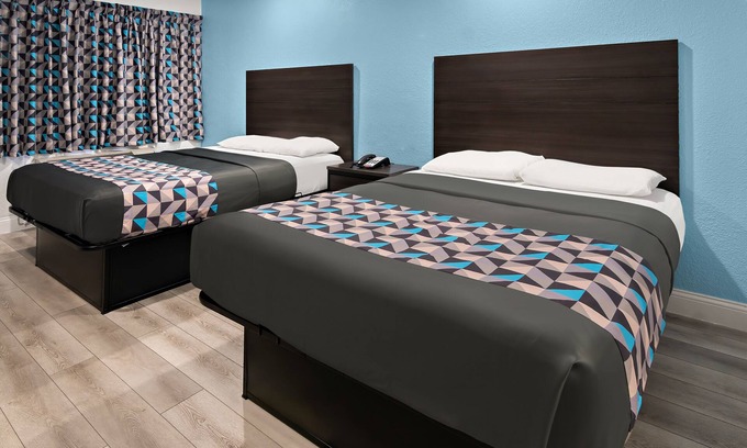 Palestine Hotel | Rodeway Inn