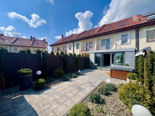 Mielno House | Rodzinny stylowy dom z jacuzzi
