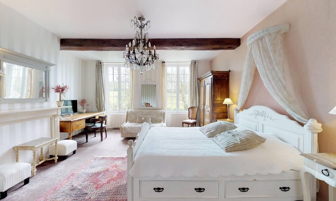 Tamerville Cottage | Romantic cottage with SPA & Sauna, 15 min from the sea and from Cherbourg