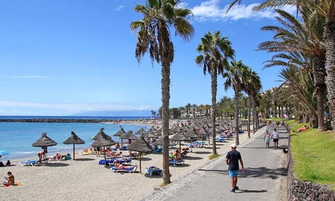 San Eugenio Apartment | Romantic Viña Del Mar - Pool - 1 min from the beach!