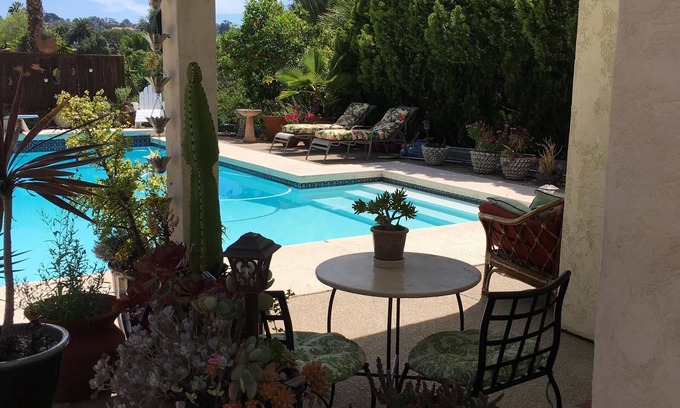 Mount Helix Apartment | Romantic Get Away or Solitude for the Solo Traveler 3 Night Min, Weekly Discount