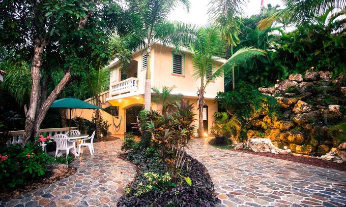 Puntas Apartment | Romantic Honeymoon Suite in Barrio Puntas Rincon. Short walk to Sandy Beach