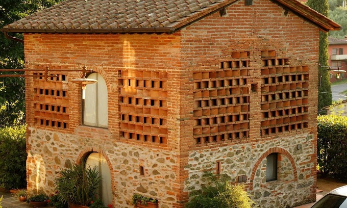 Massa e Cozzile House | Romantic independent country house with garden, between Lucca and Florence