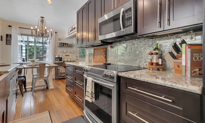 River Pines House | Romantic weekend getaway in the heart of wine country.