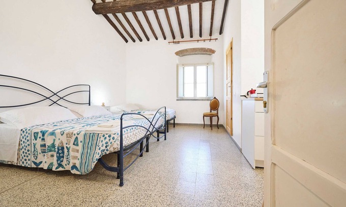 Riotorto Apartment | Room 'Camera 3 - Del Ponti' with Shared Garden and Wi-Fi