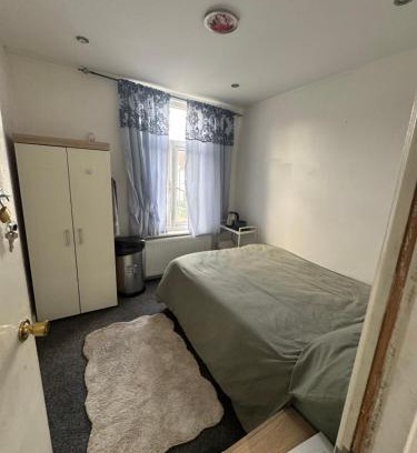 Harrow House | ROOM IN HARROW ON THE Hill