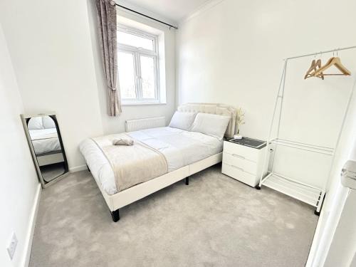 Portsmouth House | Room in Portsmouth close to Fratton Station