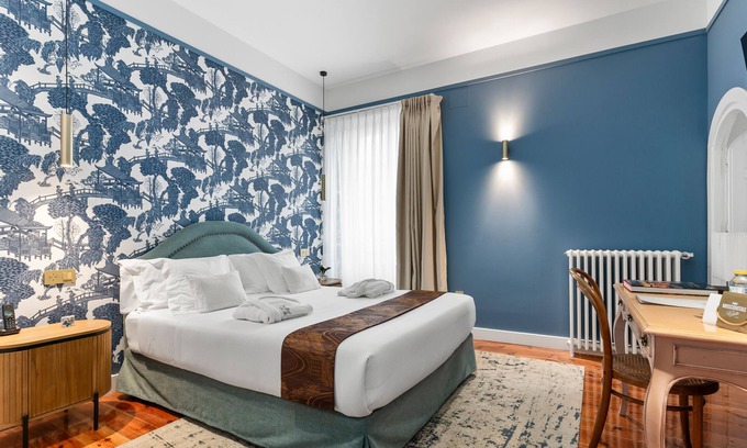 Muros de Nalon Apartment | Room 'Premium La Torre' with Shared Pool, Shared Terrace and Wi-Fi