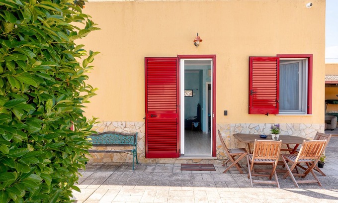 San Foca Apartment | Room 'Villa Nike - 2' with Shared Pool, Wi-Fi and Air Conditioning