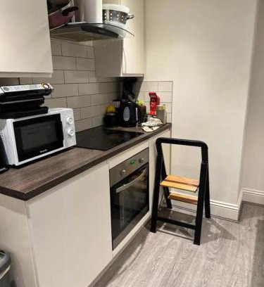 Sheffield City Centre House | Room with Bathroom next to Sheffield Cathedral City Centre
