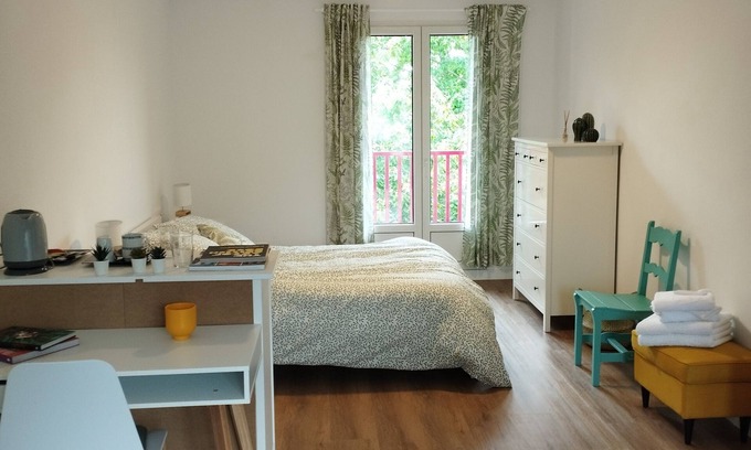 Usurbil Bed & Breakfast | Room with its own bathroom, newly renovated and in a very quiet area.