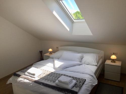Slunj House | Rooms Garden