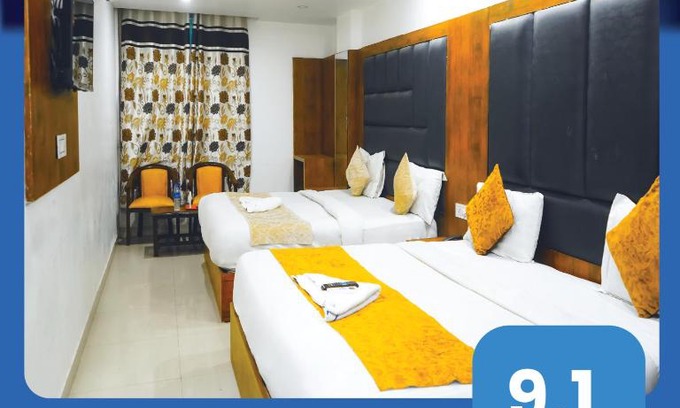 Mahipalpur Hotel | Roomshala 053 Tej Palace - Near IGI Airport Delhi