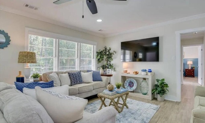 North Augusta Cottage | Roomy Cozy Cottage near the City